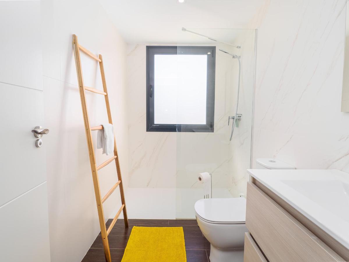 2306 - Brand New Apt, Walking Distance To Beach! Casares Ngoại thất bức ảnh